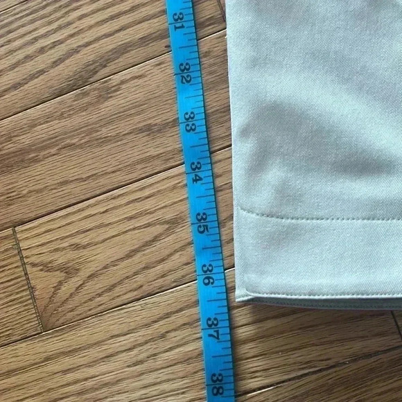 ❤️Host Picks❤️[14]Evelyn&Arthur Light Gray Cropped/Ankle Stretch Chino Pants - Picture 11 of 11